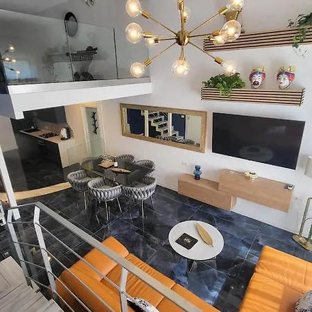 Apartment I Due Grifoni Blue Loft *